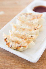 japanese fried dumpling gyoza