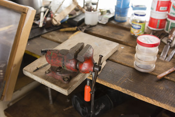 work desk with vice red