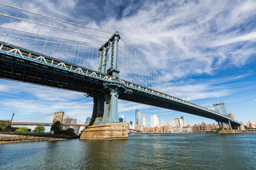 Obraz premium ​​NEW YORK - AUGUST 22: Views of the ​Manhattan Bridge on