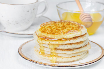 Pancakes with honey