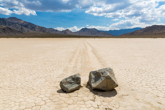 Racetrack in the Death Valley National Park - Powered by Adobe
