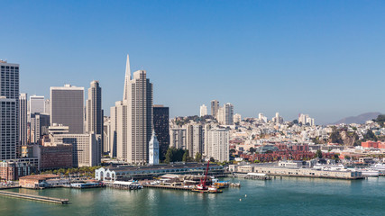 Fototapeta na wymiar View from Treasure Island to San Francisco