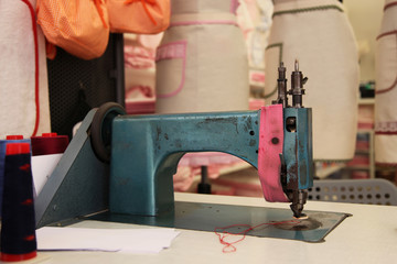 vintage the sewing machine