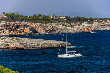 Segeln an der K&uuml;ste von Mallorca