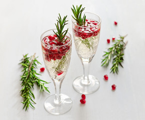 Fizz with pomegranate seeds