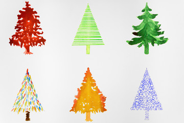Obraz premium Six colorful christmas trees. The dabbing technique gives a soft focus effect due to the altered surface roughness of the paper.