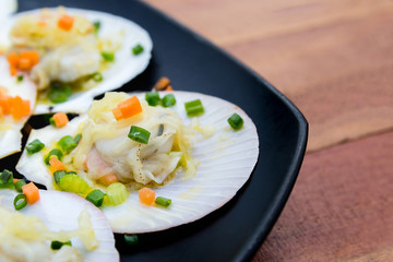 Baked scallops with butter