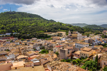 Fototapeta na wymiar Blick auf Capdepera auf Mallorca