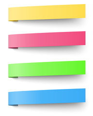 Obraz premium Yellow, red, blue and green sticky notes isolated