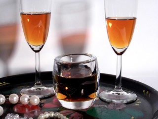 the wine in the bacale and pearls