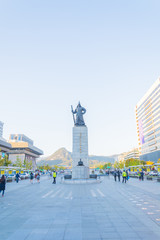 Obraz premium Soldier statue in seoul city Korea