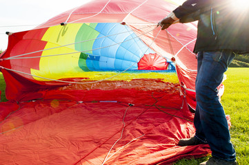 Heissluftballon vom Aufbau bis zum Start