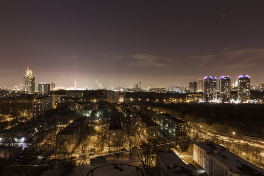 Moscow Victory Park at night with Moscow State University
