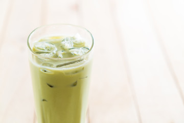 iced matcha latte