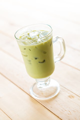iced matcha latte