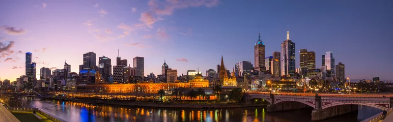 Fotobehang Melbourne stadsgezicht panorama & 39 s avonds. © boyloso