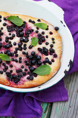 Pies with blueberries and mint