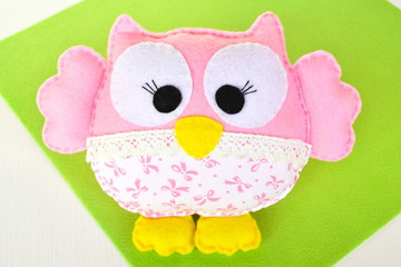 Felt owl - how to make an owl handmade toy
