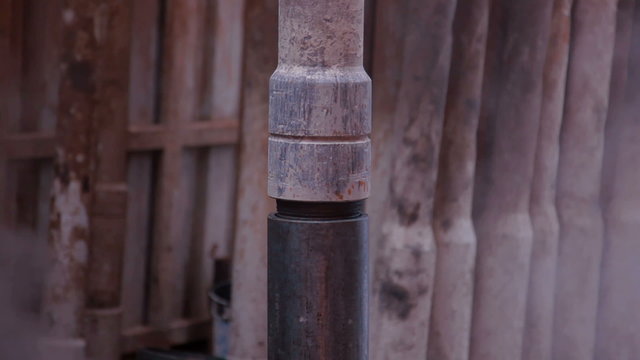 Drill pipe rotating in the rotary table drilling