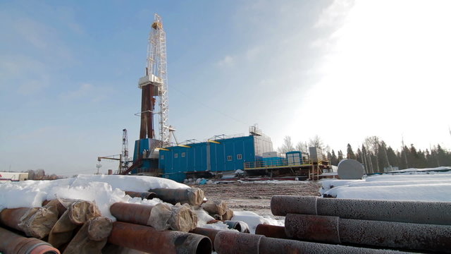 Drilling rig Winter 2