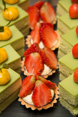 greentea cak strawberry tart
