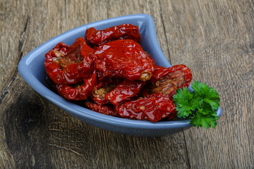 Dried tomatoes