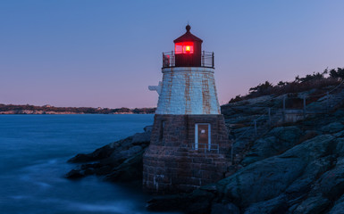Fototapeta na wymiar Castle Hill Lighthouse before sunrise