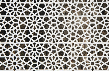 openwork edge flower pattern