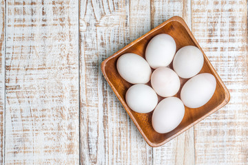 ..The chicken egg put on the tray represent the food packaging a