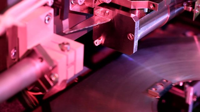 Microelectronic testing equipment in work in the laboratory