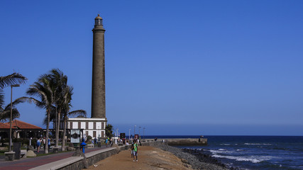 Leuchtturm an der Strandpromenade von Maspalomas auf Gran Canaria