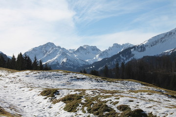 Fototapeta premium Fellhorn und Gipfel in Oberstdorf