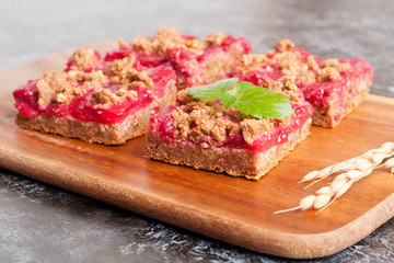 Raspberry pie bars