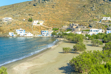 Fototapeta na wymiar The aegean sea in one of the most beautiful beaches in Mykonos,