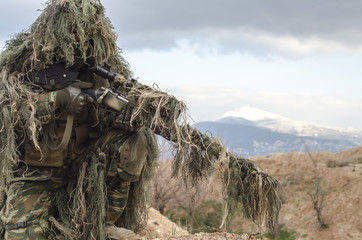Ghillie suit sniper camouflage enemy 