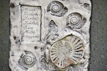 Grabsteinplatte mit Spruch