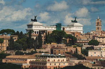 Obraz premium Aerial view of Rome and Monument Vittorio Emanuele II (Altar Fatherland), Italy