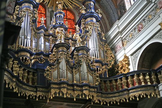 Pipe Organ - Baroque Church