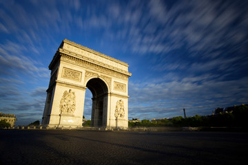 Fototapeta na wymiar Arc de Triomphe at Sunset, Paris