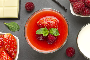 White chocolate panna cotta