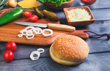 Ingredients for cheeseburgers