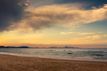 Obraz premium Gold Coast City In The Horizon