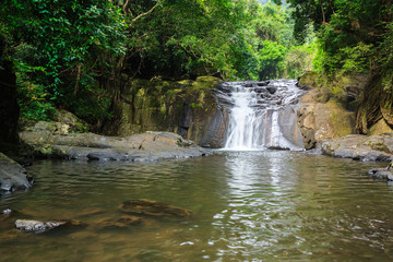Naklejka na ściany i meble pala-u waterfall in national park