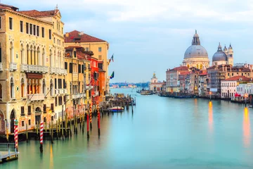 Fototapeten Grand Canal and Basilica Santa Maria della Salute, Venice, Italy © Luciano Mortula-LGM