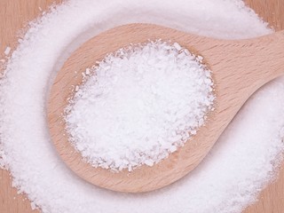 magnesium salt (magnesium sulphate) in wooden spoon