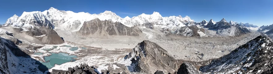 Papier Peint photo autocollant Cho Oyu Beautiful panoramic view of Mount Cho Oyu and Everest