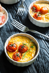 Omelette with cherry tomatoes and pancetta