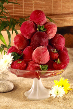 Glaces parfums rouge 