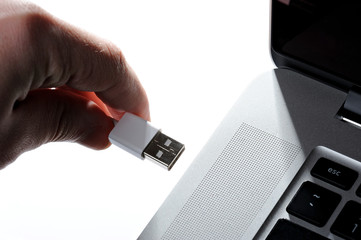 insert USB in computer