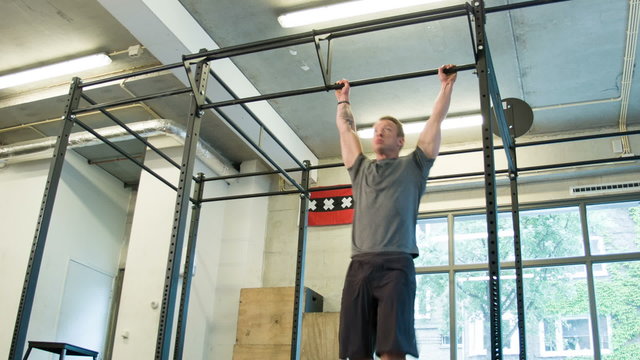 Crossfit - Chest to Bar - C2B